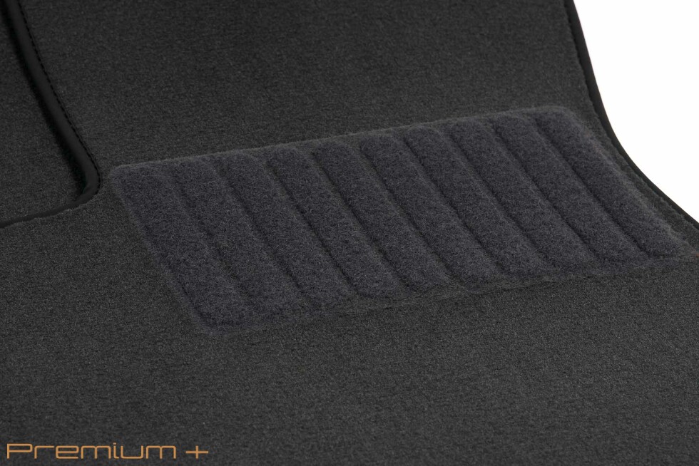 Коврики текстильные "Премиум+" для BMW 5-Series (седан / E60) 2003 - 2007, темно-серые, 1шт.